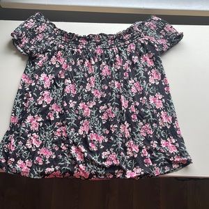 AE SOFT & SEXY OFF THE SHOULDER TOP